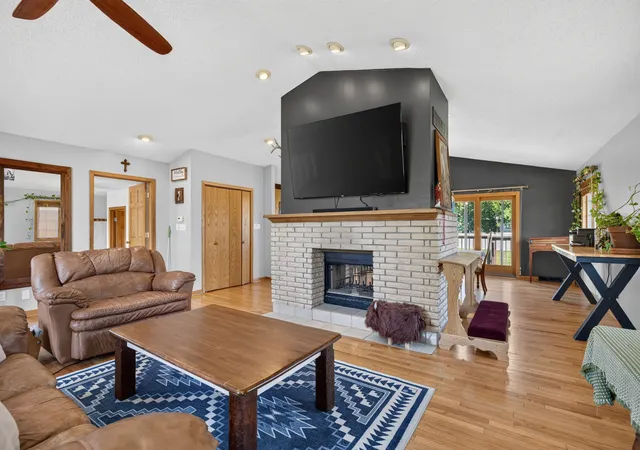 5th image of 1722 Sharon Rd, Streator, IL 61364 | MLS# 12691002