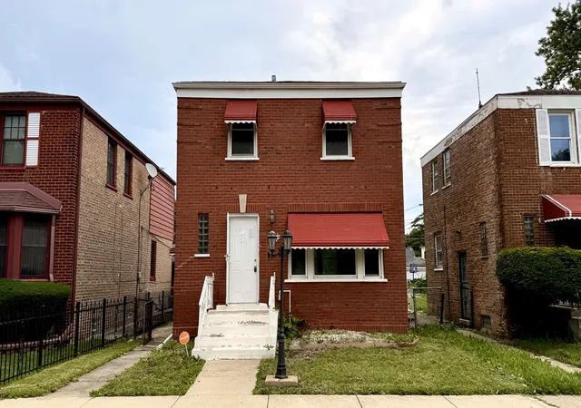 Photo 1 of Single family home for sale at 10649 S Sangamon St, Chicago, IL 60643 | MLS# 12691036 | Listing updated on 2026-09-24