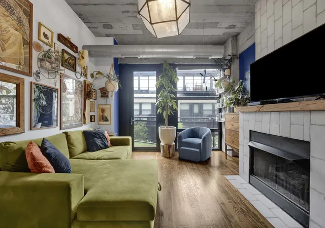 Homes for sale in Chicago, IL | 1110 W 15th St #316, Chicago, IL 60608 | MLS# 12691061