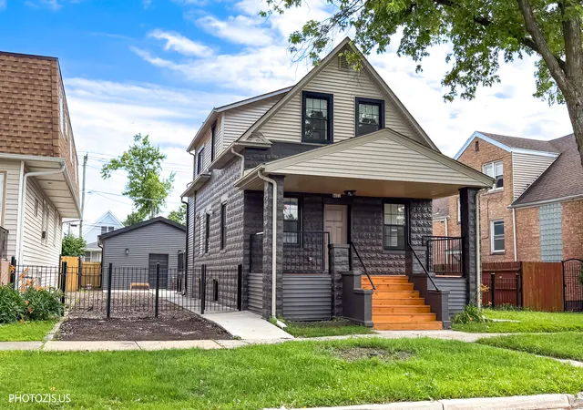 2nd image of 8021 W 45th St, Lyons, IL 60534 | MLS# 12691073