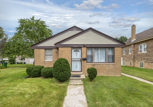 Photo 1 of Single family home for sale at 2121 S 14th Avenue, Broadview, IL 60155 | MLS# 12691090 | Listing updated on 2026-09-22