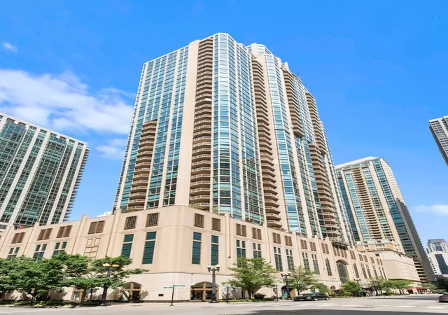 Homes for sale in Chicago, IL | 21 E Huron St #2803, Chicago, IL 60611 | MLS# 12691185