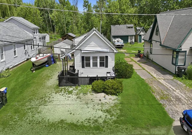 Homes for sale in Antioch, IL | 23016 W Lakeview Ave, Antioch, IL 60002 | MLS# 12691203