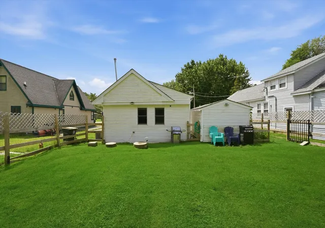 Homes for sale in Antioch, IL | 23016 W Lakeview Ave, Antioch, IL 60002 | MLS# 12691203