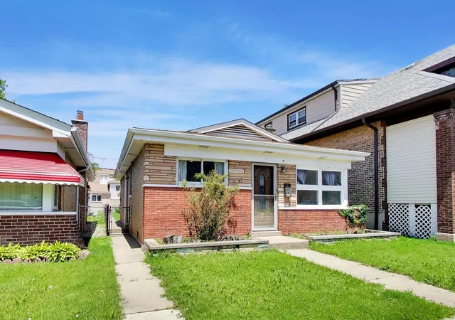 3rd image of (Undisclosed), Berwyn, IL 60402 | MLS# 12691268
