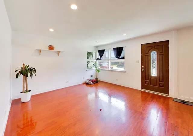 4th image of (Undisclosed), Berwyn, IL 60402 | MLS# 12691268