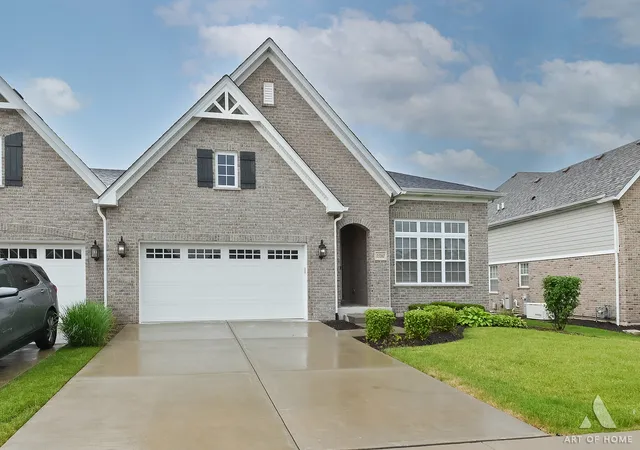 Homes for sale in Lemont, IL | 13161 Eliza Ct, Lemont, IL 60439 | MLS# 12691273