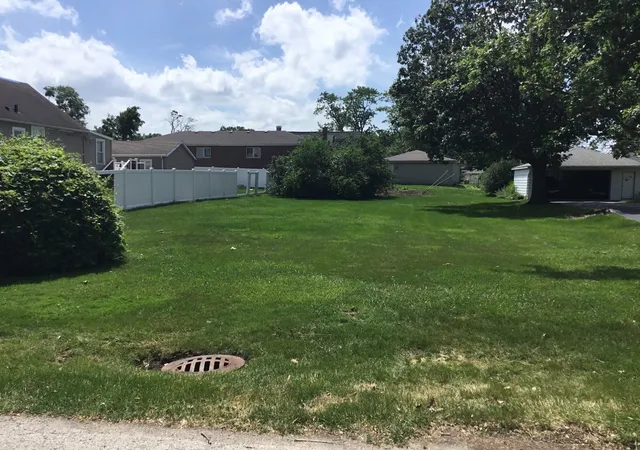 3rd image of 11832 S La Crosse Ave, Alsip, IL 60803 | MLS# 12691275