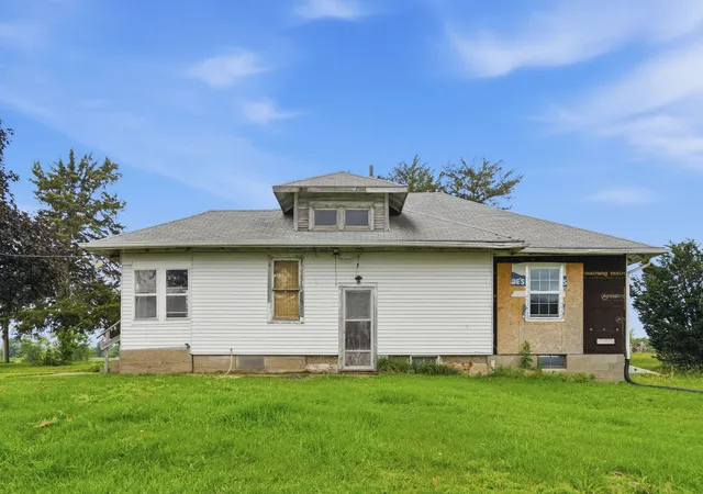 Homes for sale in Albany, IL | 12694 Meredosia Rd, Albany, IL 61230 | MLS# 12691346