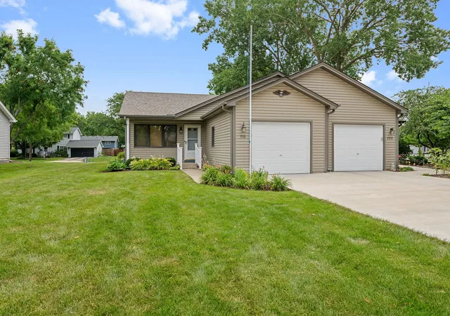 2nd image of 711 Harmony Ct, North Aurora, IL 60542 | MLS# 12691357