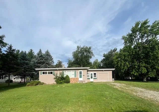 Photo 1 of Single family home for sale at 41 Sadowski Ct, Decatur, IL 62521 | MLS# 12691364 | Listing updated on 2026-09-22