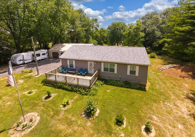 35th image of 8184 Knox Rd, West Frankfort, IL 62896 | MLS# 12691382
