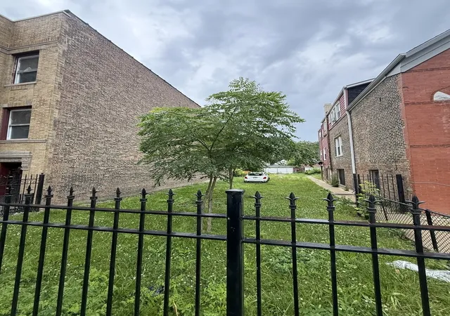 1st image of 828 N Springfield Ave, Chicago, IL 60651 | MLS# 12691430