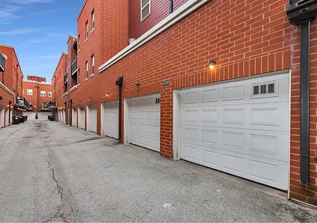 2nd image of 318 E 25th St E, Chicago, IL 60616