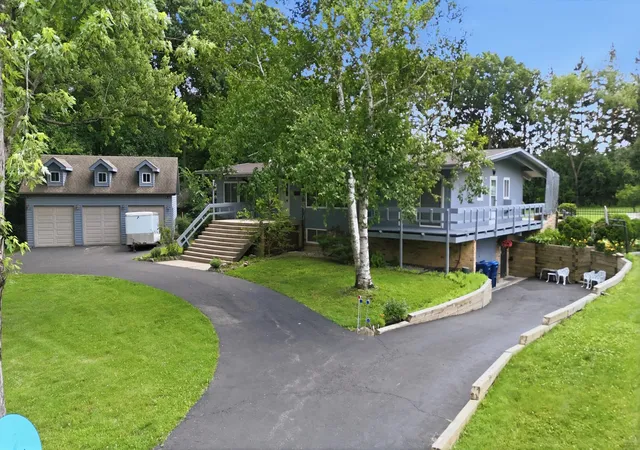 1st image of 15287 W Apple Orchard Ln, Lincolnshire, IL 60069 | MLS# 12691486
