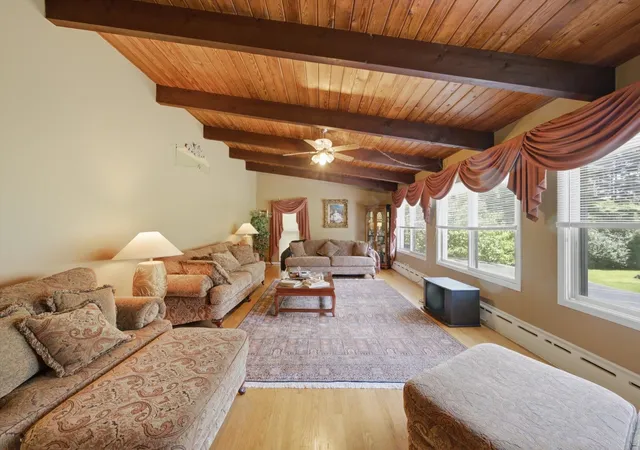 3rd image of 15287 W Apple Orchard Ln, Lincolnshire, IL 60069 | MLS# 12691486