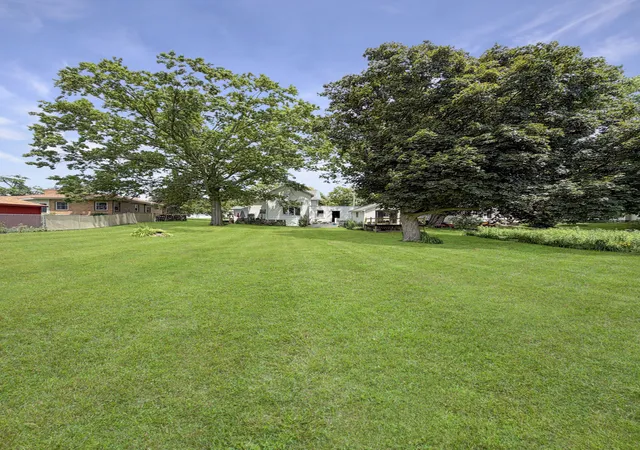 Homes for sale in Lanark, IL | 204 W Pearl St, Lanark, IL 61046 | MLS# 12691499