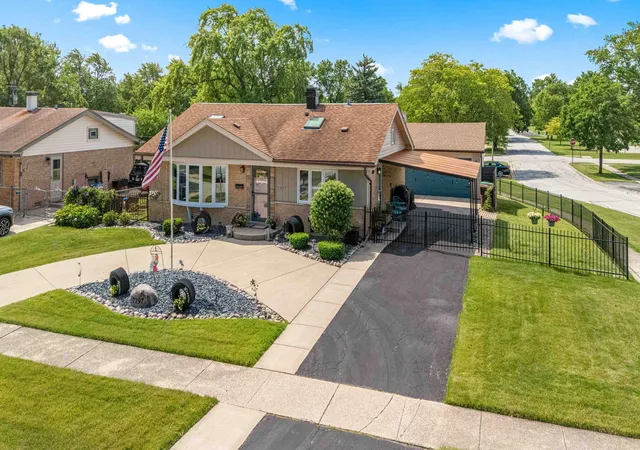 4th image of 7297 173Rd Pl, Tinley Park, IL 60477 | MLS# 12691500