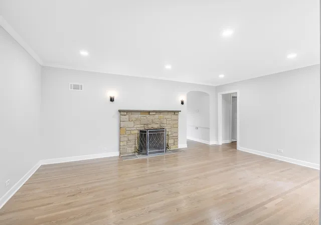 Photo 3 of Single family home for sale at 155 Cornell Ave, Des Plaines, IL 60016 | MLS# 12691534 | Listing updated on 2026-09-01