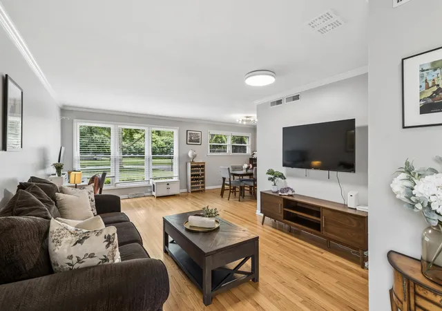 Homes for sale in Highland Park, IL | 552 Burton Ave, Highland Park, IL 60035 | MLS# 12691548
