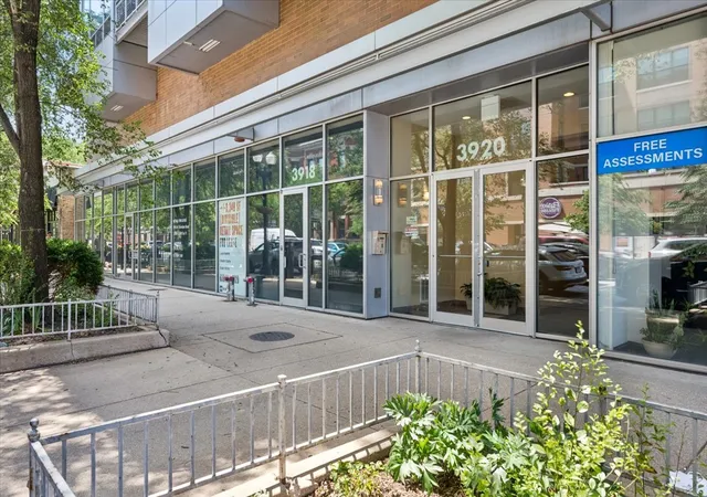 Homes for sale in Chicago, IL | 3920 N Sheridan Rd, Chicago, IL 60613