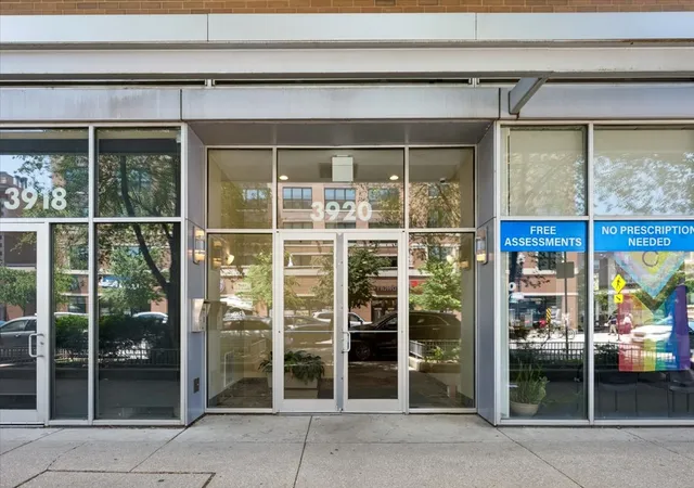 Homes for sale in Chicago, IL | 3920 N Sheridan Rd, Chicago, IL 60613