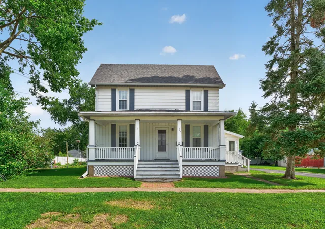 Homes for sale in Byron, IL | 121 W 6th St, Byron, IL 61010 | MLS# 12691560