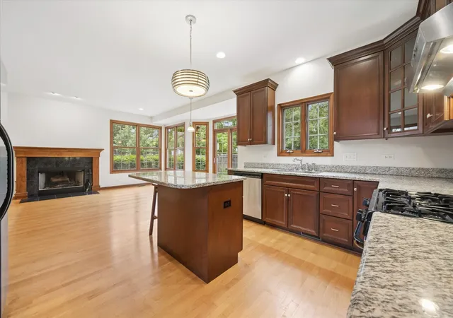 2nd image of 202 W Willow St, Lombard, IL 60148 | MLS# 12691561