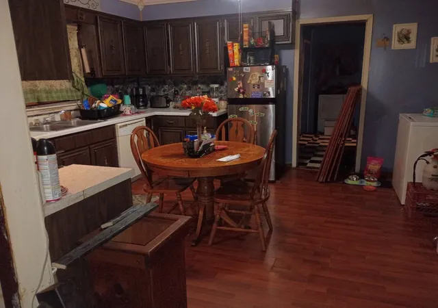 5th image of 207 E Walnut St, Carrier Mills, IL 62917 | MLS# 12691607