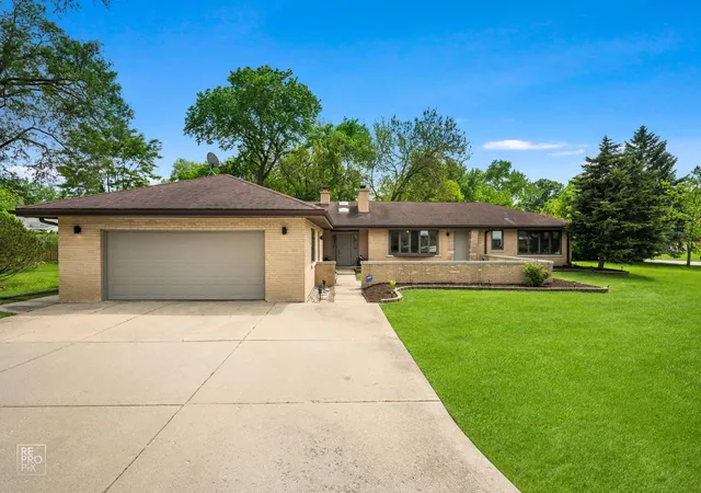1st image of 16w721 Red Oak St, Bensenville, IL 60106 | MLS# 12691608