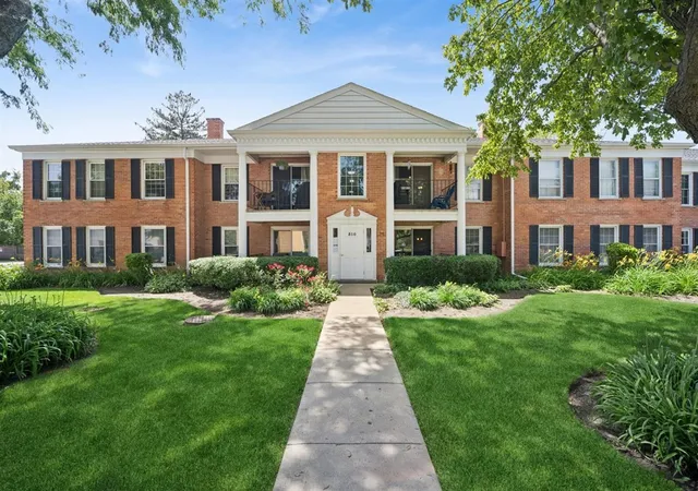 1st image of 510 Shorely Dr #103, Barrington, IL 60010 | MLS# 12691639