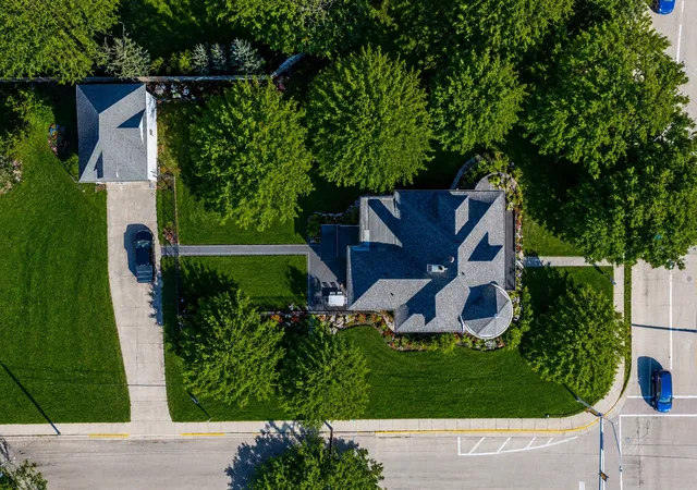 3rd image of 405 E Peru St, Princeton, IL 61356 | MLS# 12691648
