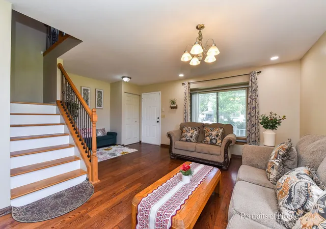 4th image of 2475 Westleigh Ct, Aurora, IL 60504 | MLS# 12691674