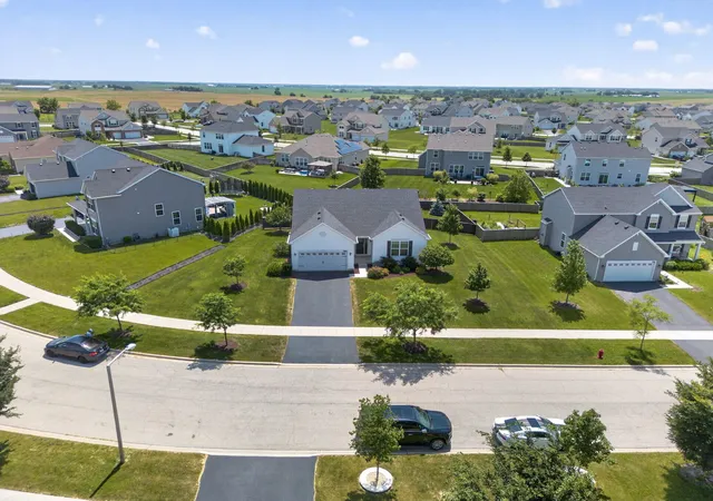 3rd image of 560 Manchester Ln, Yorkville, IL 60560 | MLS# 12691678