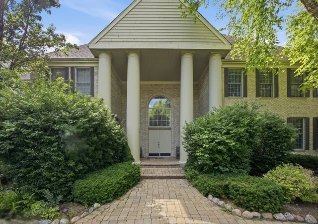 1st image of 4113 Carlisle Dr, Crystal Lake, IL 60012 | MLS# 12691717
