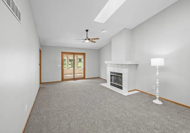 Photo 2 of Townhouse for sale at 4176 Mallard Ct, Bettendorf, IA 52722 | MLS# 12691730 | Listing updated on 2026-10-22