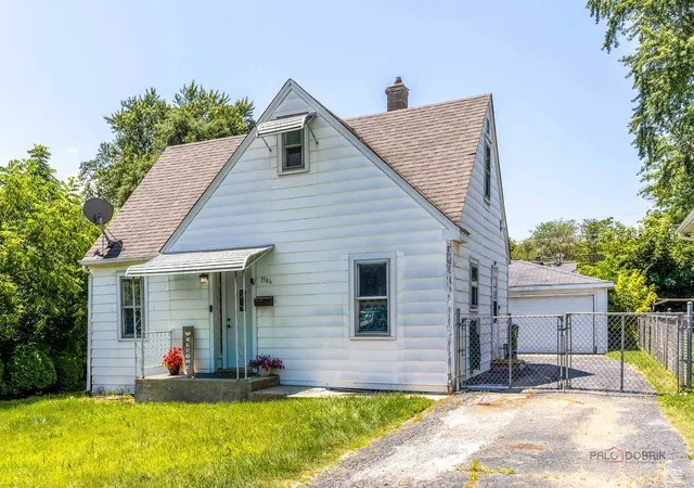 Homes for sale in Round Lake Beach, IL | 1506 N East End Ave, Round Lake Beach, IL 60073 | MLS# 12691733