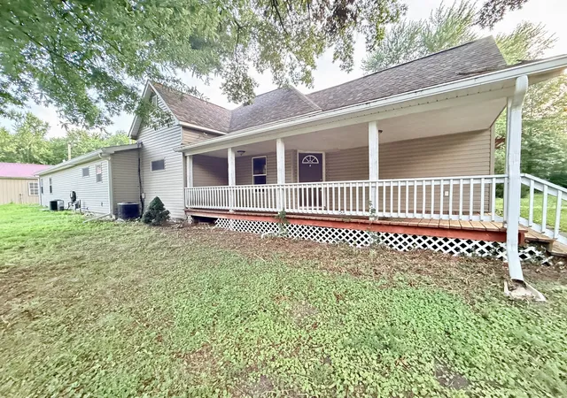1st image of 802 North Rd, West Frankfort, IL 62896 | MLS# 12691734