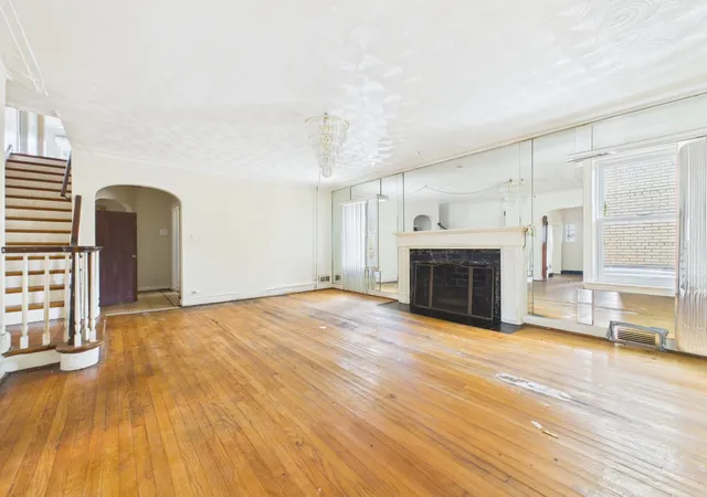 3rd image of 8156 S Paxton Ave, Chicago, IL 60617 | MLS# 12691743