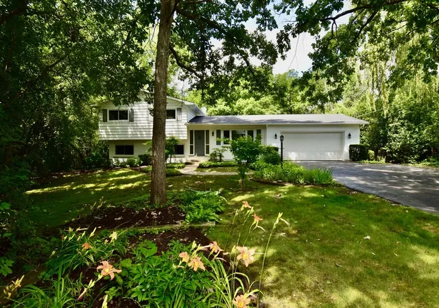 Homes for sale in Lake Forest, IL | 26890 N Longwood Rd, Lake Forest, IL 60045 | MLS# 12691767