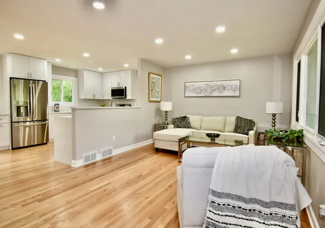 Homes for sale in Lake Forest, IL | 26890 N Longwood Rd, Lake Forest, IL 60045 | MLS# 12691767