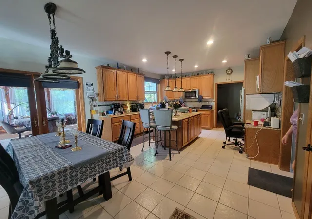Homes for sale in Peoria, IL | 2601 W Windflower Ct, Peoria, IL 61615 | MLS# 12691772