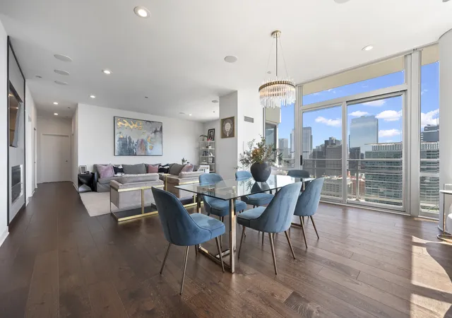 4th image of 737 W Washington Blvd, Chicago, IL 60661