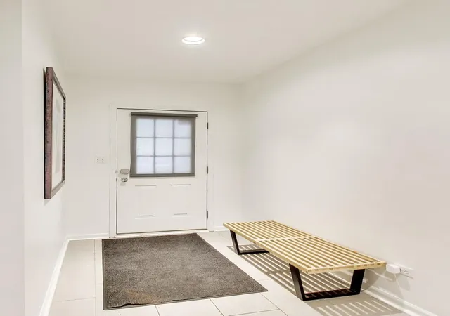 Homes for sale in Chicago, IL | 4926 S Cornell Ave #E, Chicago, IL 60615 | MLS# 12691804