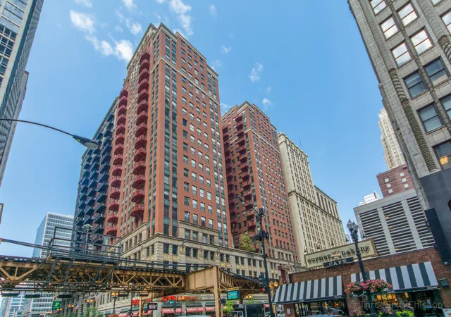 Homes for sale in Chicago, IL | 208 W Washington St #912, Chicago, IL 60606 | MLS# 12691815