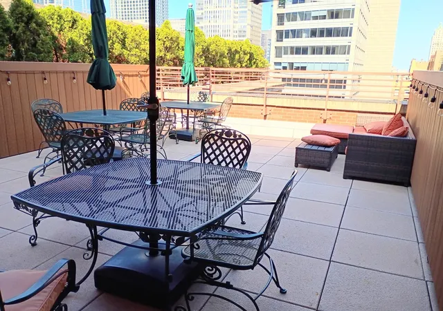 Homes for sale in Chicago, IL | 208 W Washington St #912, Chicago, IL 60606 | MLS# 12691815