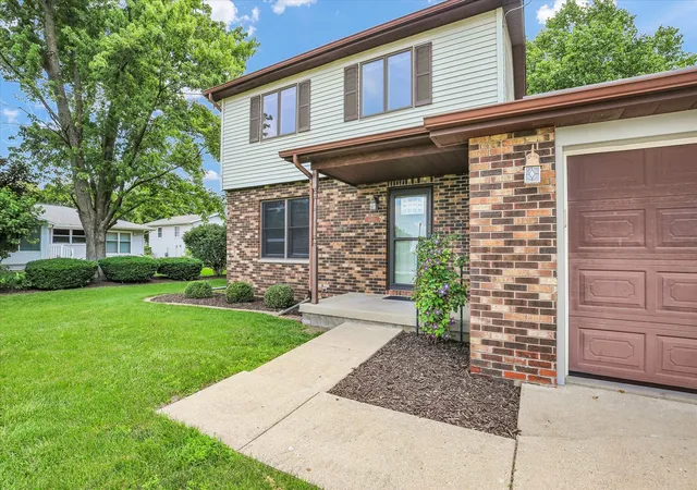 Homes for sale in Leroy, IL | 1009 N West St N, Leroy, IL 61752 | MLS# 12691836