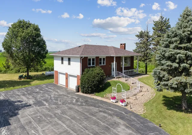 Homes for sale in Taylor Ridge, IL | 10928 134Th Ave, Taylor Ridge, IL 61284 | MLS# 12691879