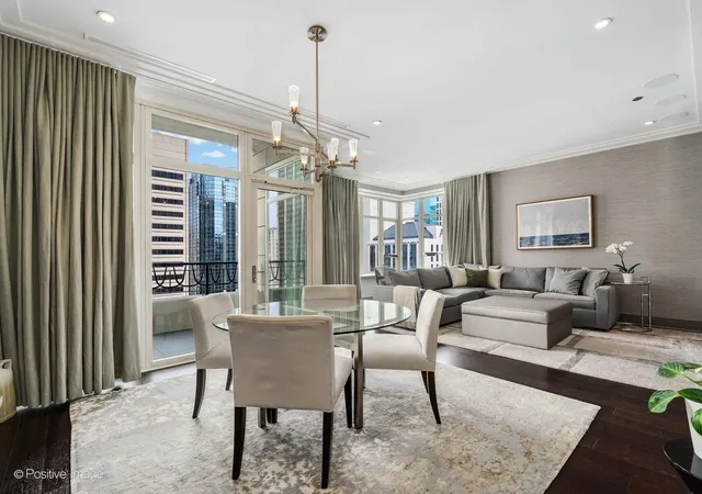 3rd image of 118 E Erie St #21B, Chicago, IL 60611 | MLS# 12691894