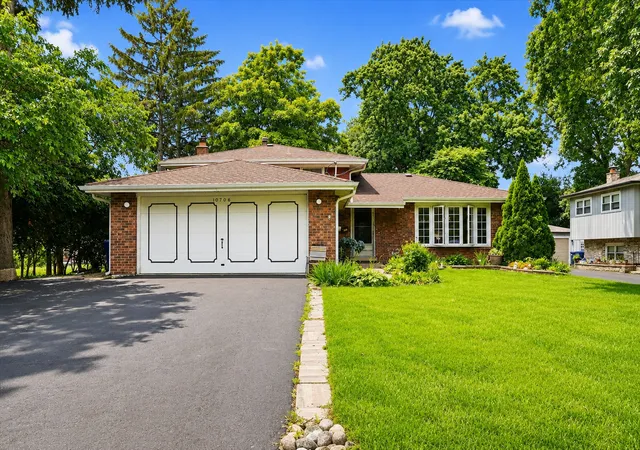 Photo 1 of Single family home for sale at 10706 S Neenah Ave, Worth, IL 60482 | MLS# 12691916 | Listing updated on 2026-08-06